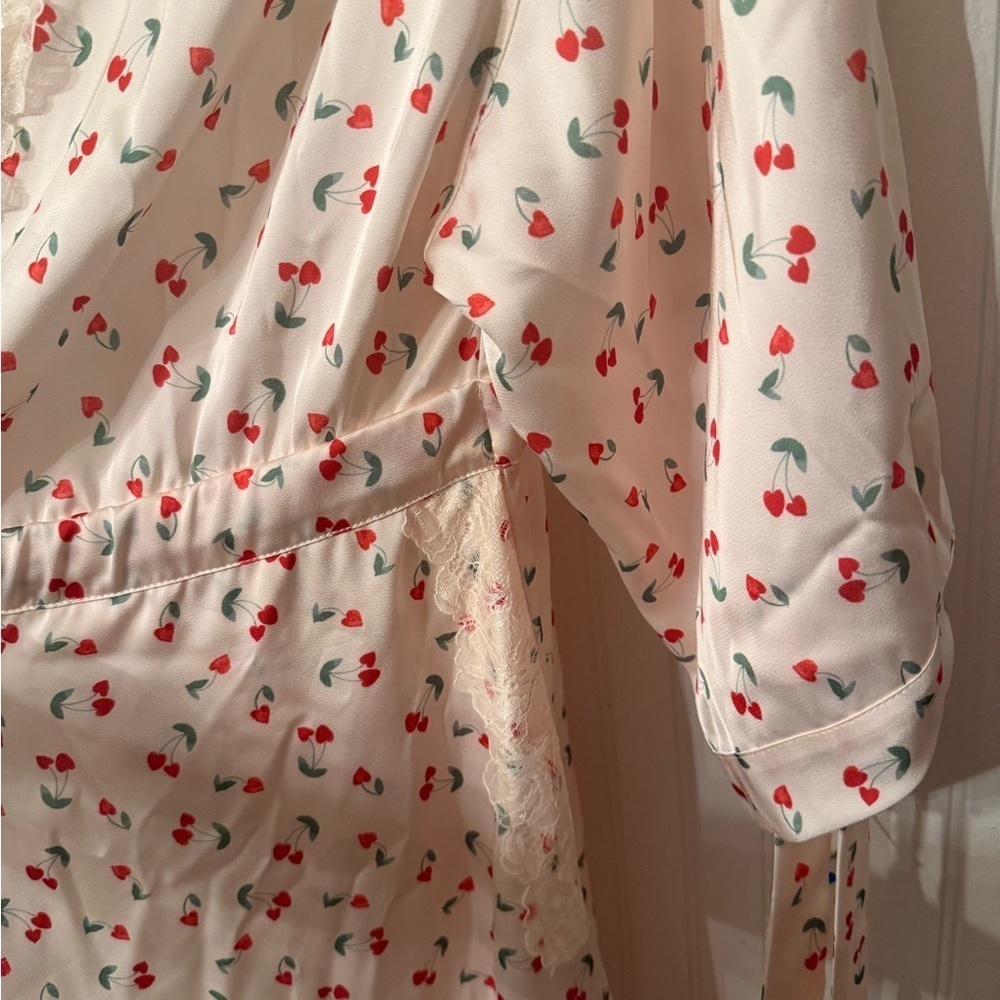 Free People Intimates First Blush Medium Robe - Picture 4 of 10